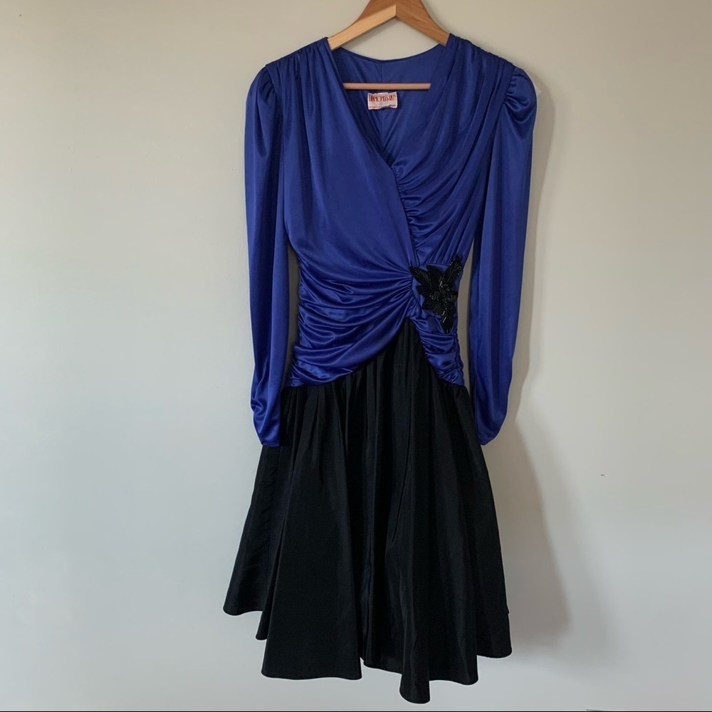 Vintage 1980s Diamond’s Run Midi Party Dress • Small (4)